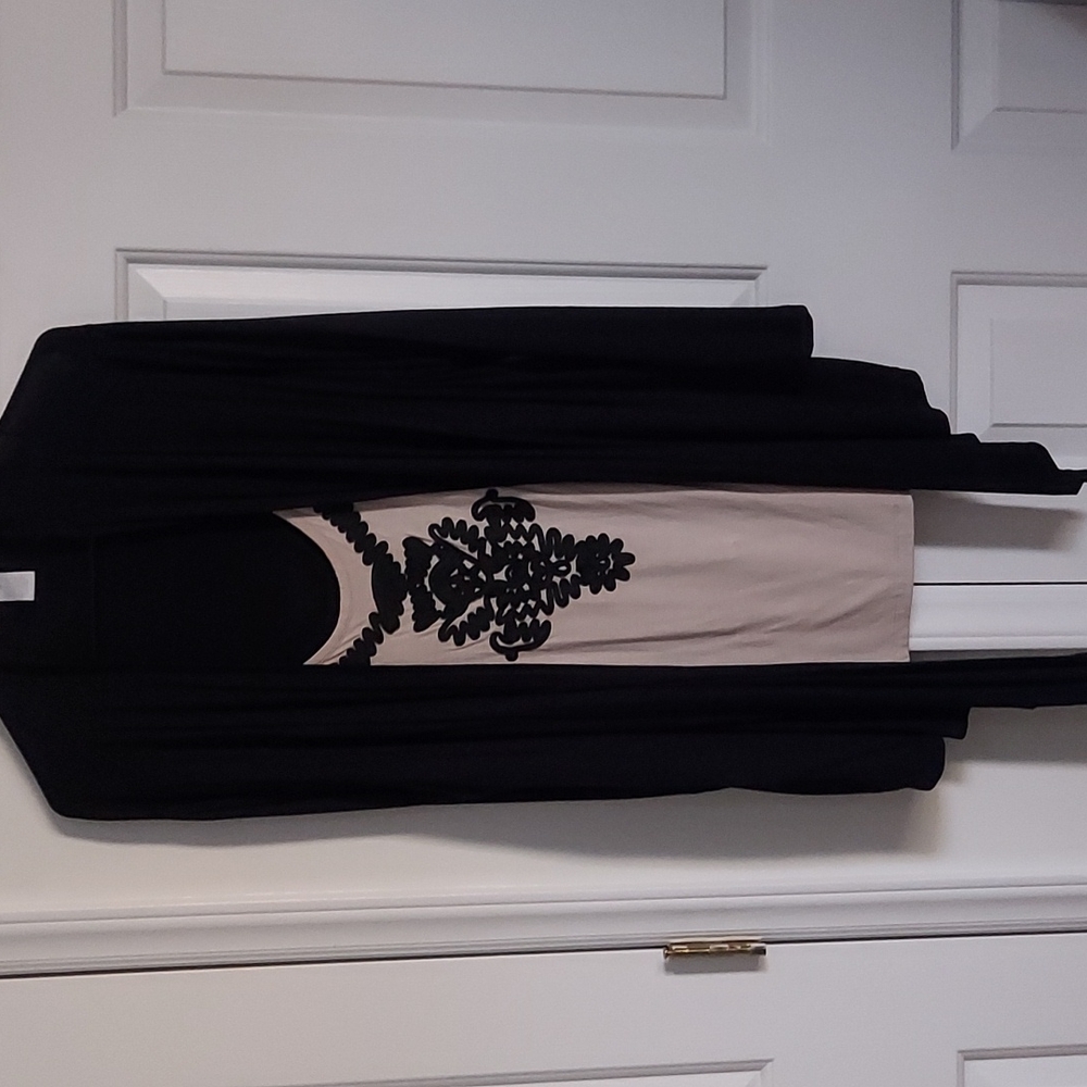 Long sleeved blouse with faux under shirt. Black and tan